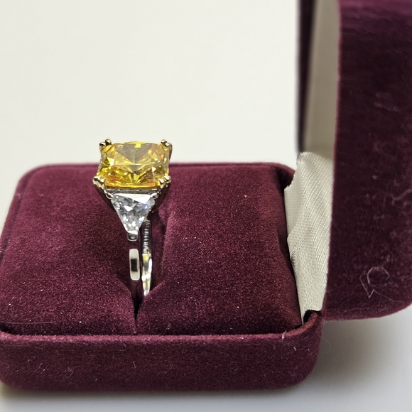 Radiant Sterling 925 Silver With Diamonique Ring, Set In A Halo Design - Picture 3 of 9